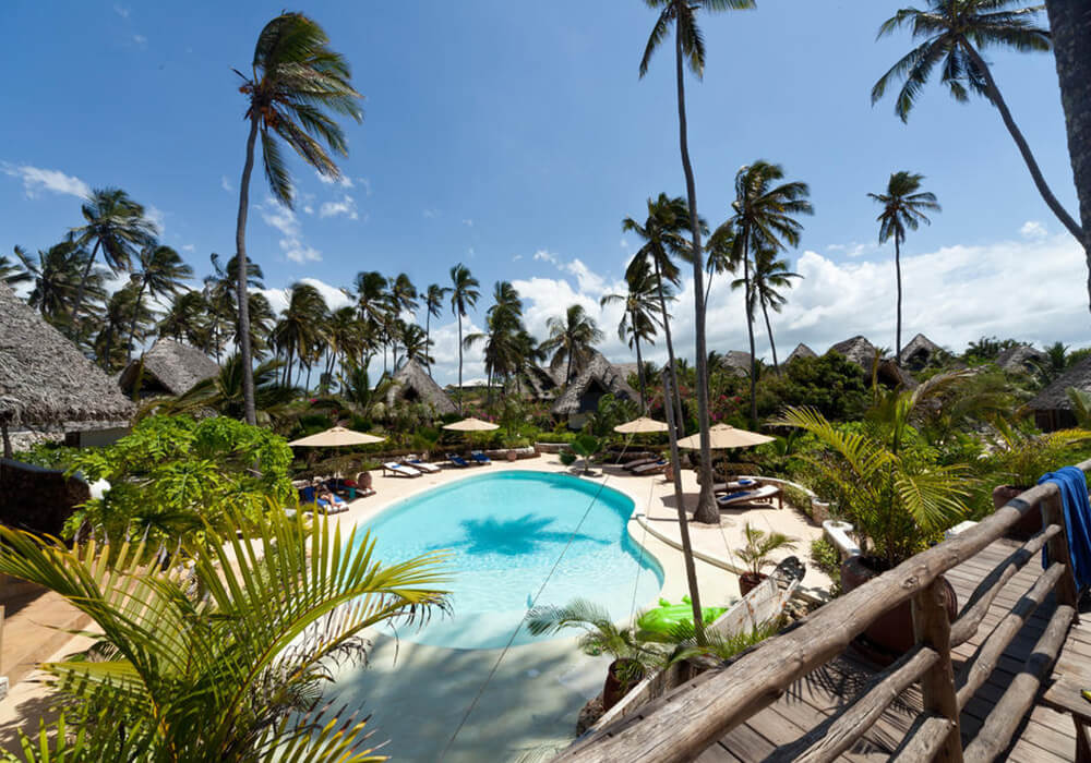 Green and Blue Ocean Lodge