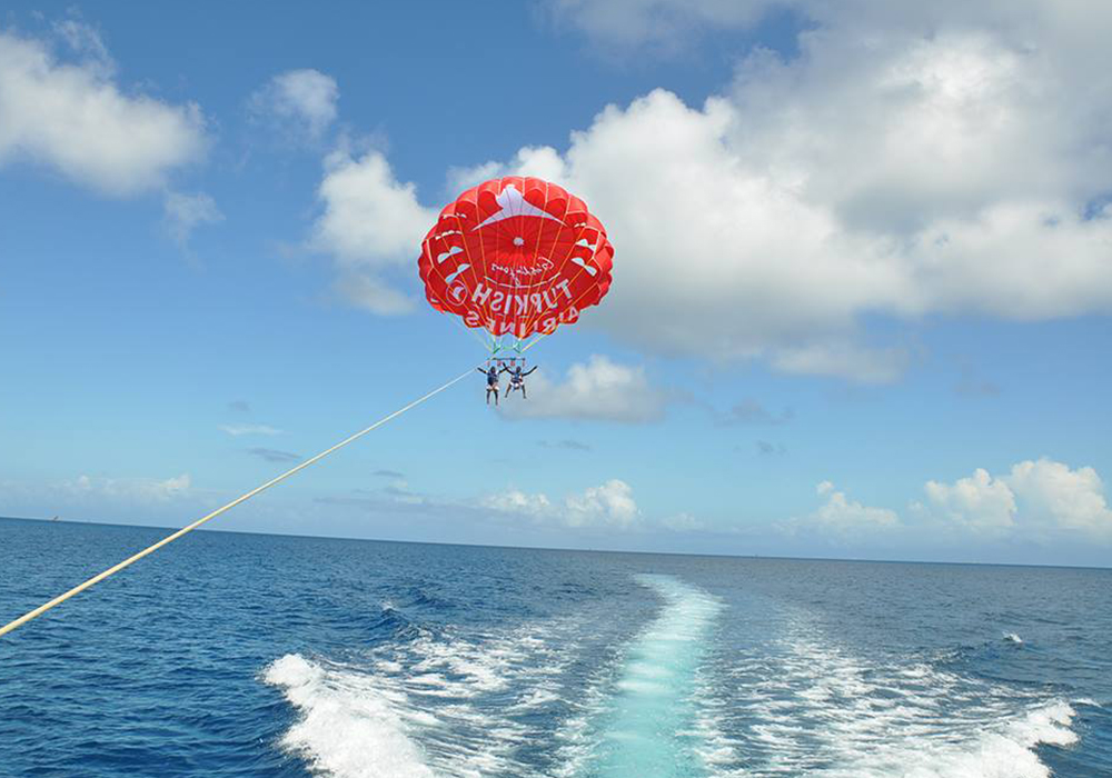 Zanzibar Parasailing