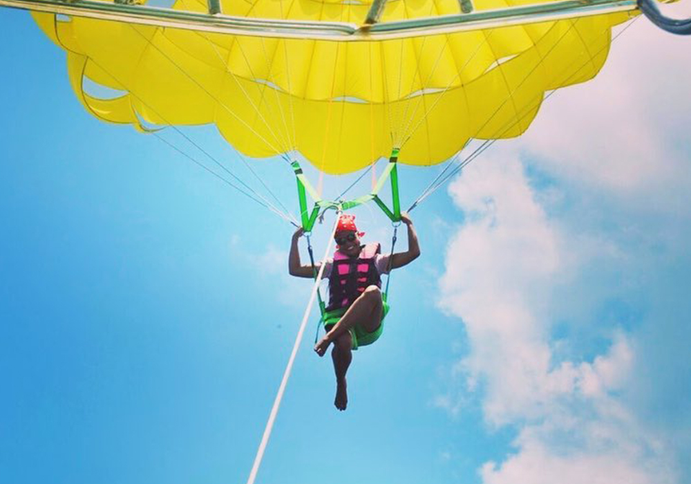 Zanzibar Parasailing